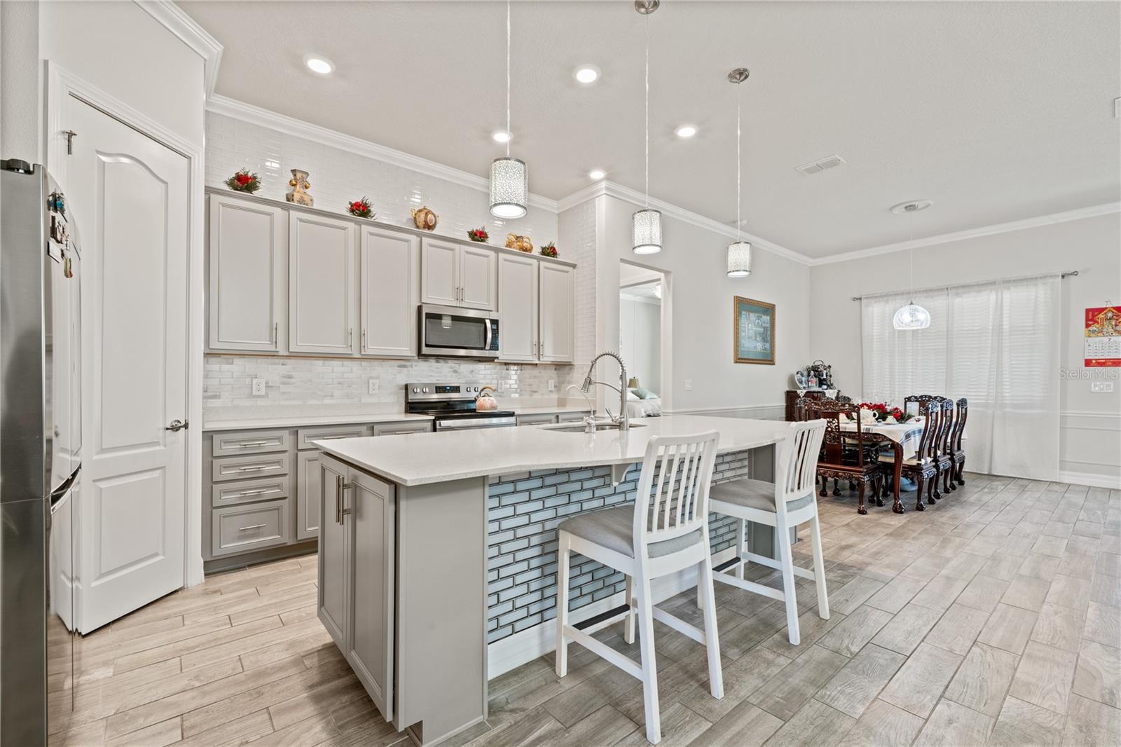 Image 19 of 57 For 10303 Malvasia Avenue