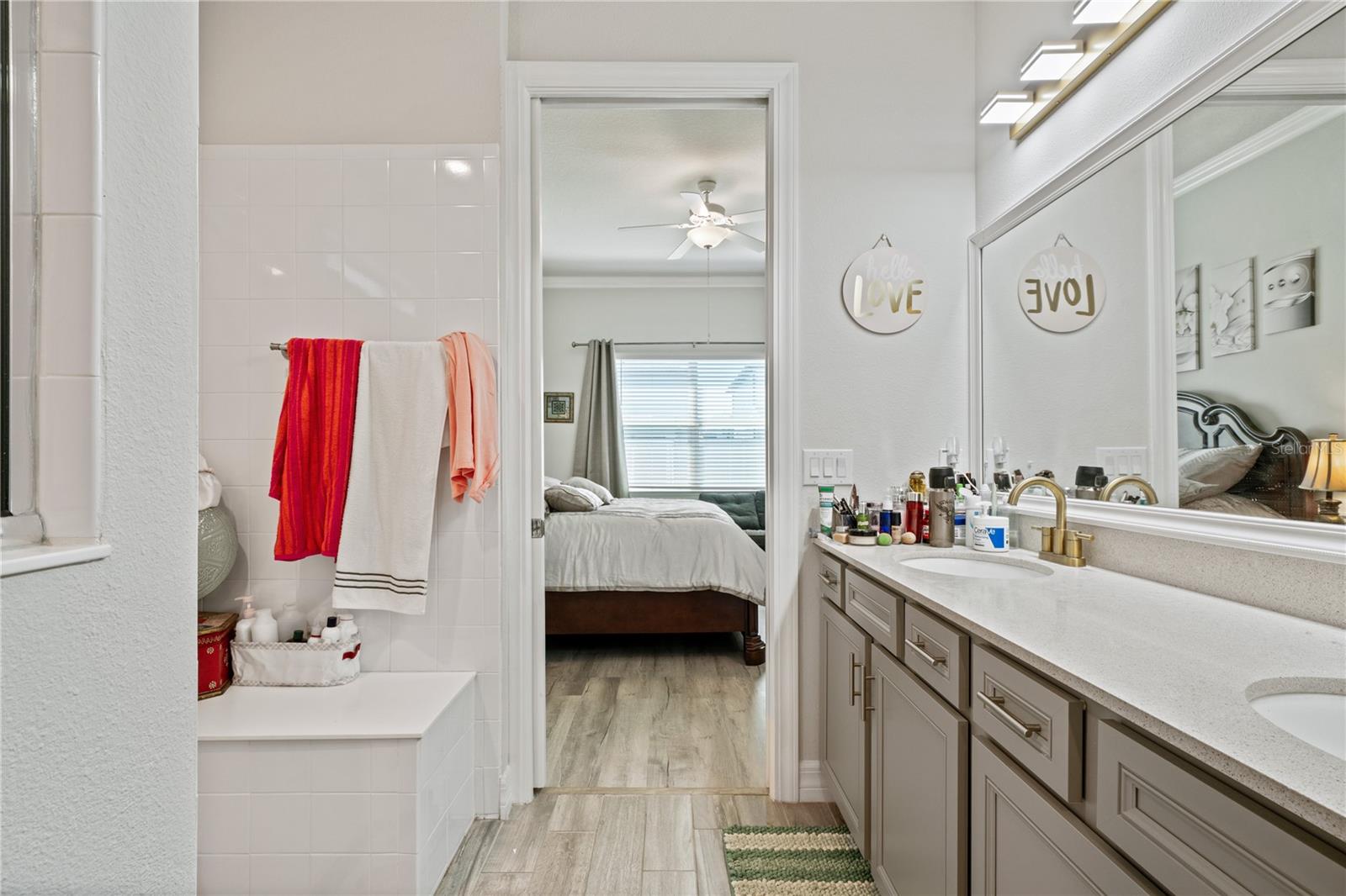 Image 33 of 57 For 10303 Malvasia Avenue