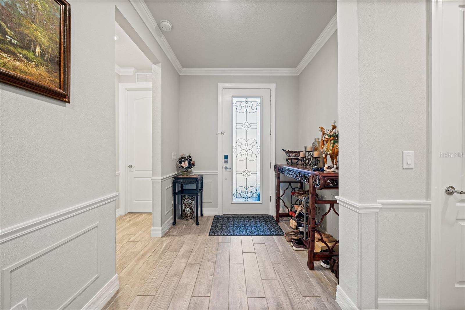 Image 7 of 57 For 10303 Malvasia Avenue