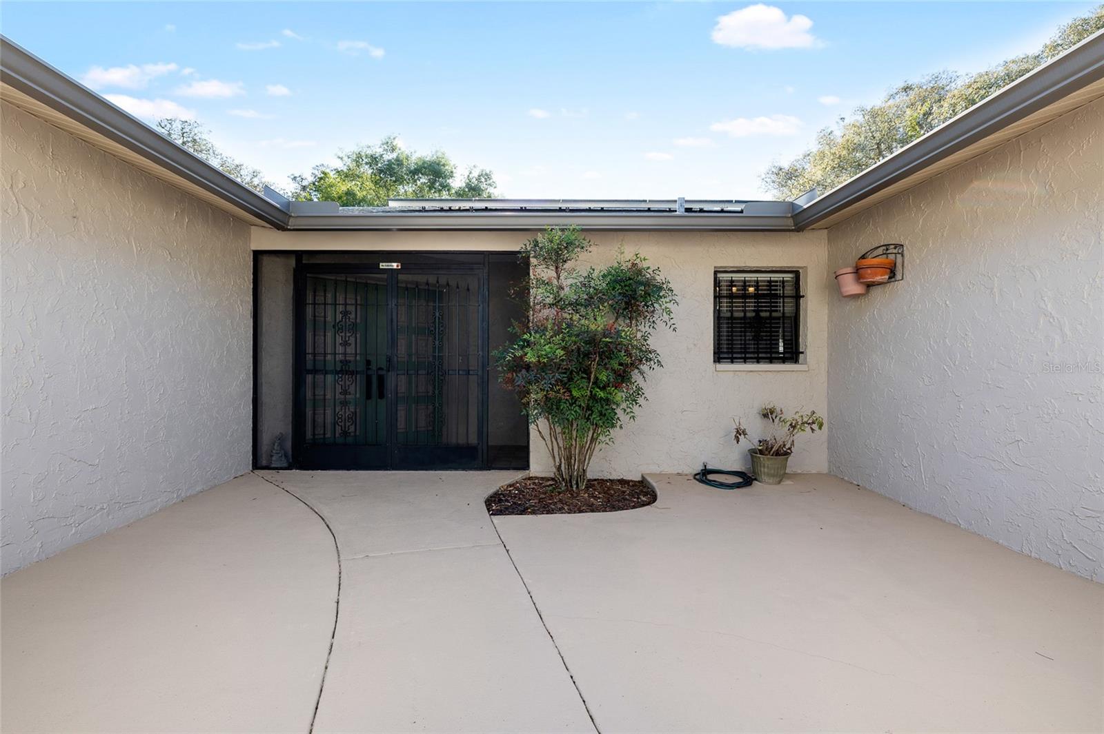 Image 3 of 42 For 790 Fresno Avenue