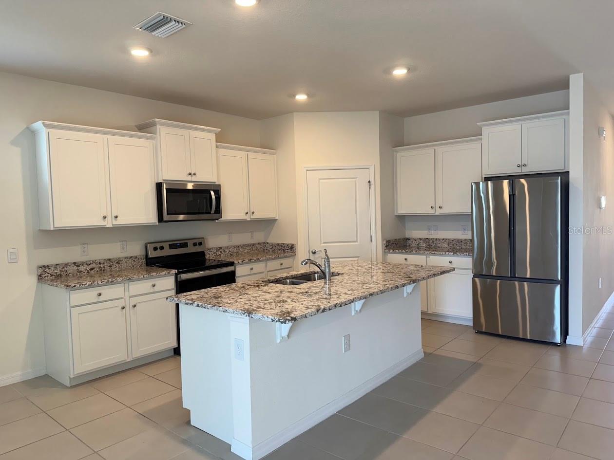 Image 17 of 49 For 7937 Wheat Stone Drive