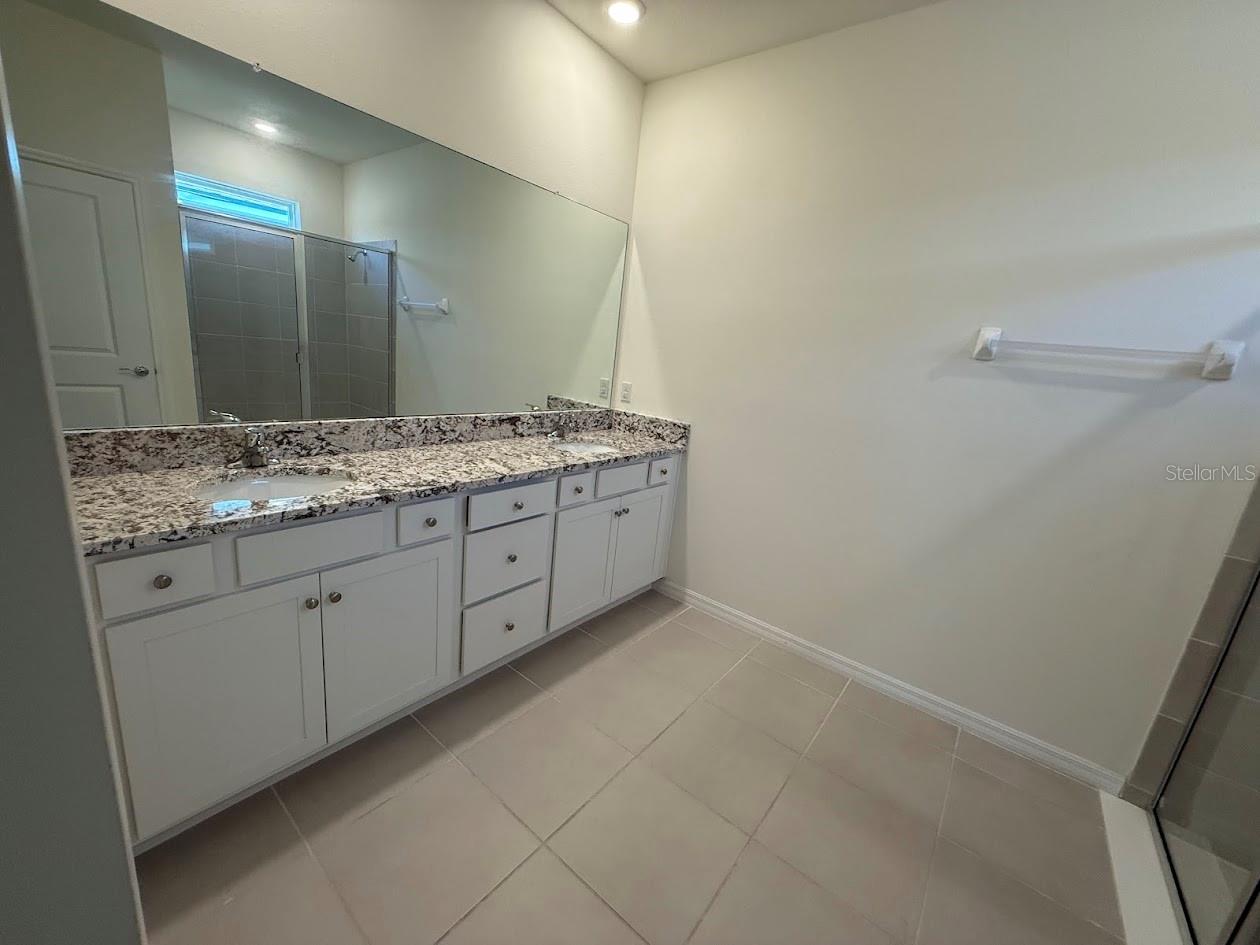 Image 33 of 49 For 7937 Wheat Stone Drive