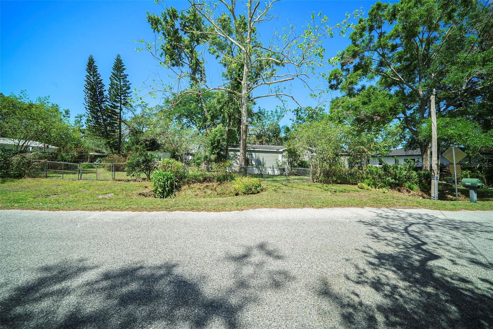 Image 6 of 12 For 12302- Pittsfield Avenue
