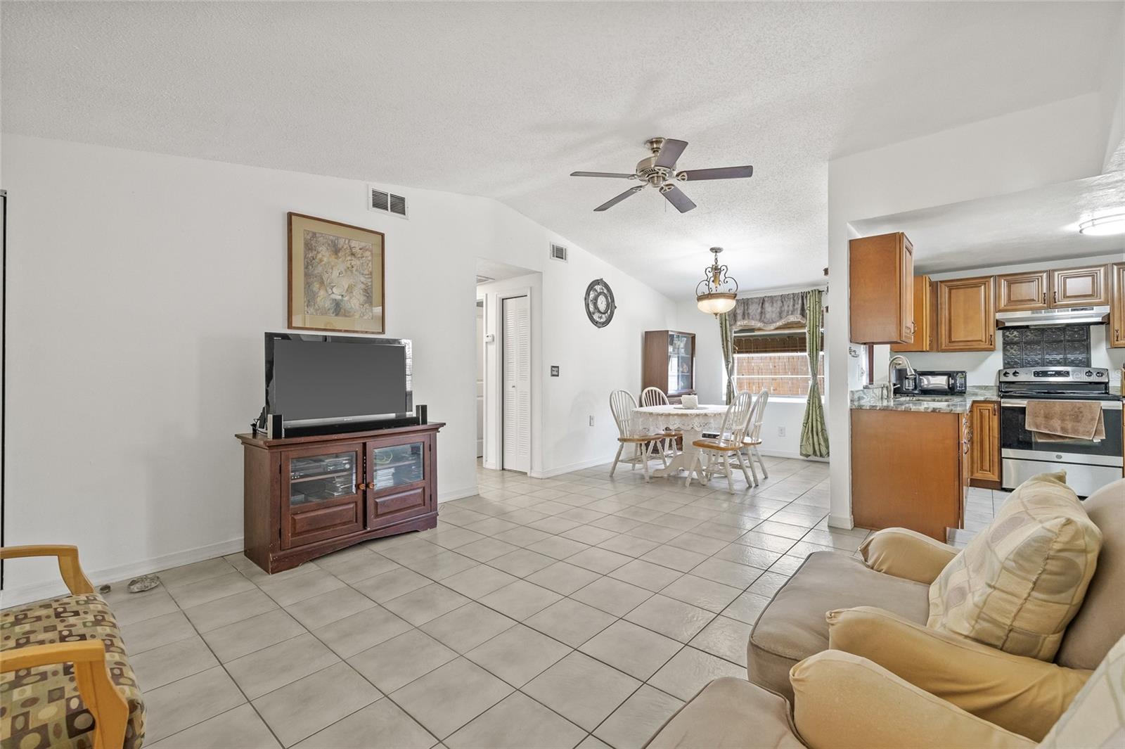 Image 13 of 48 For 9112 Suffield Court