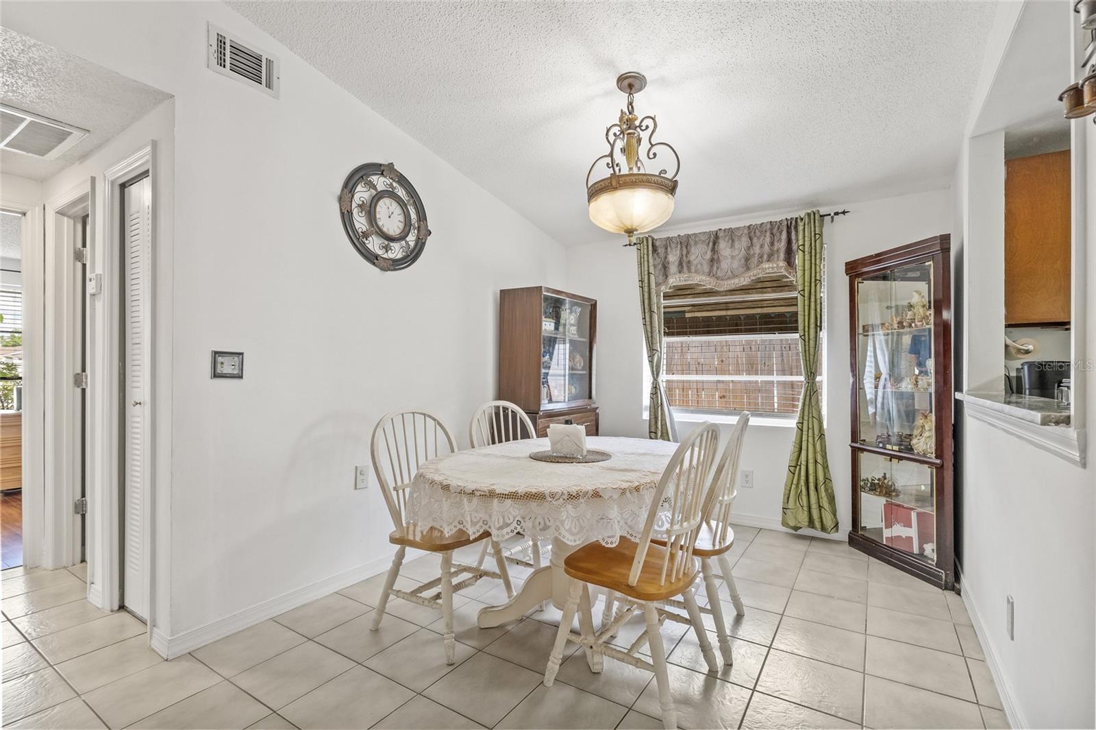 Image 16 of 48 For 9112 Suffield Court