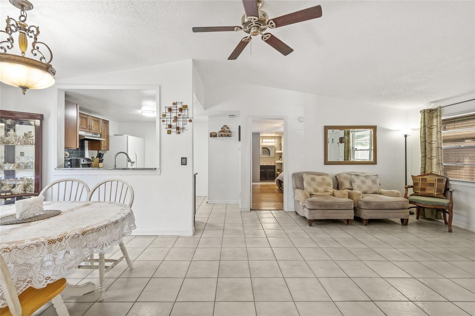 Image 18 of 48 For 9112 Suffield Court