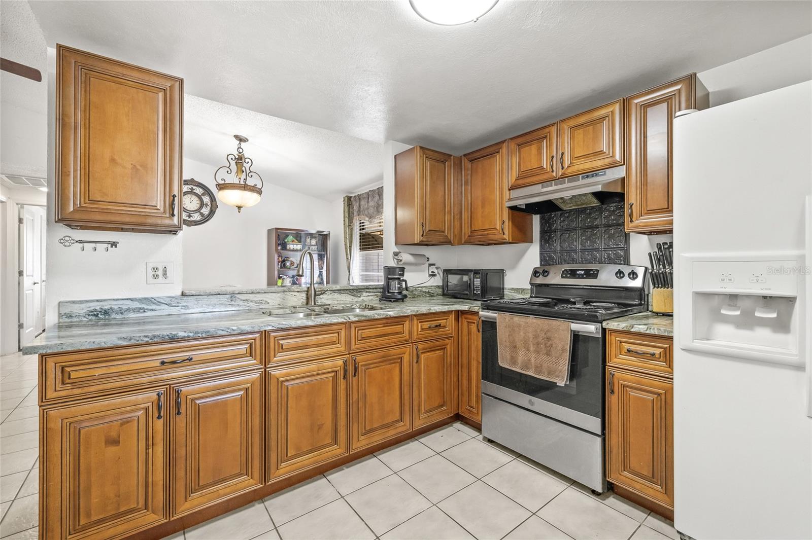 Image 21 of 48 For 9112 Suffield Court
