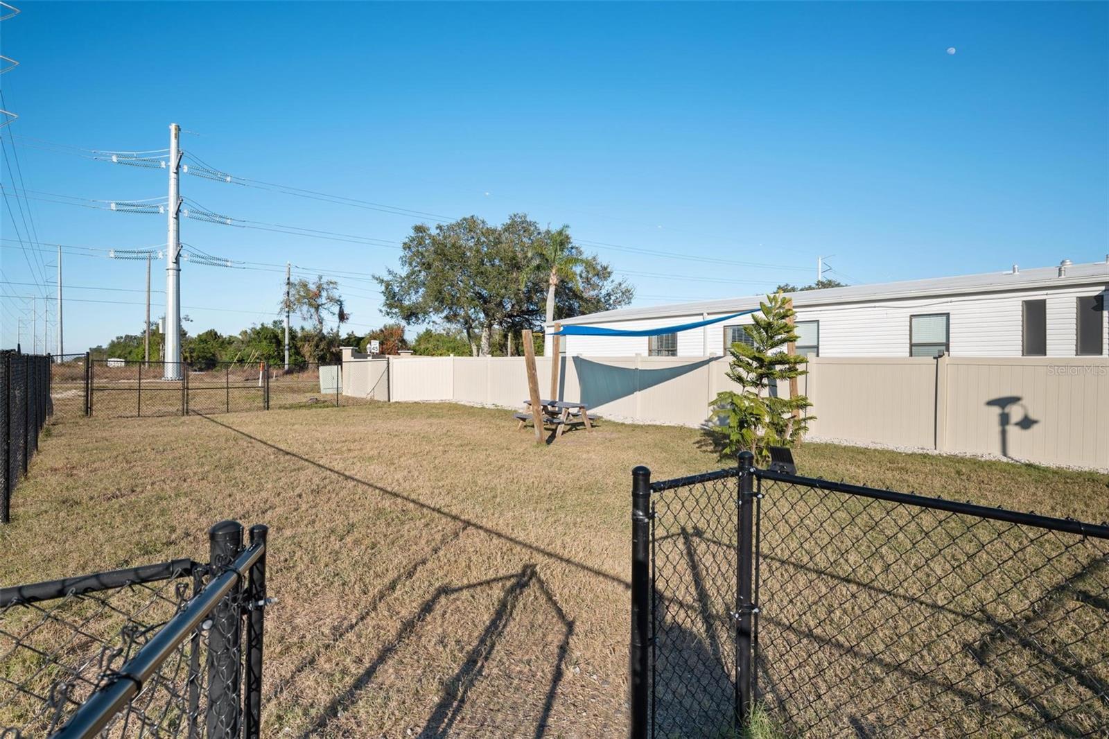 Image 23 of 47 For 505 Barbara Way