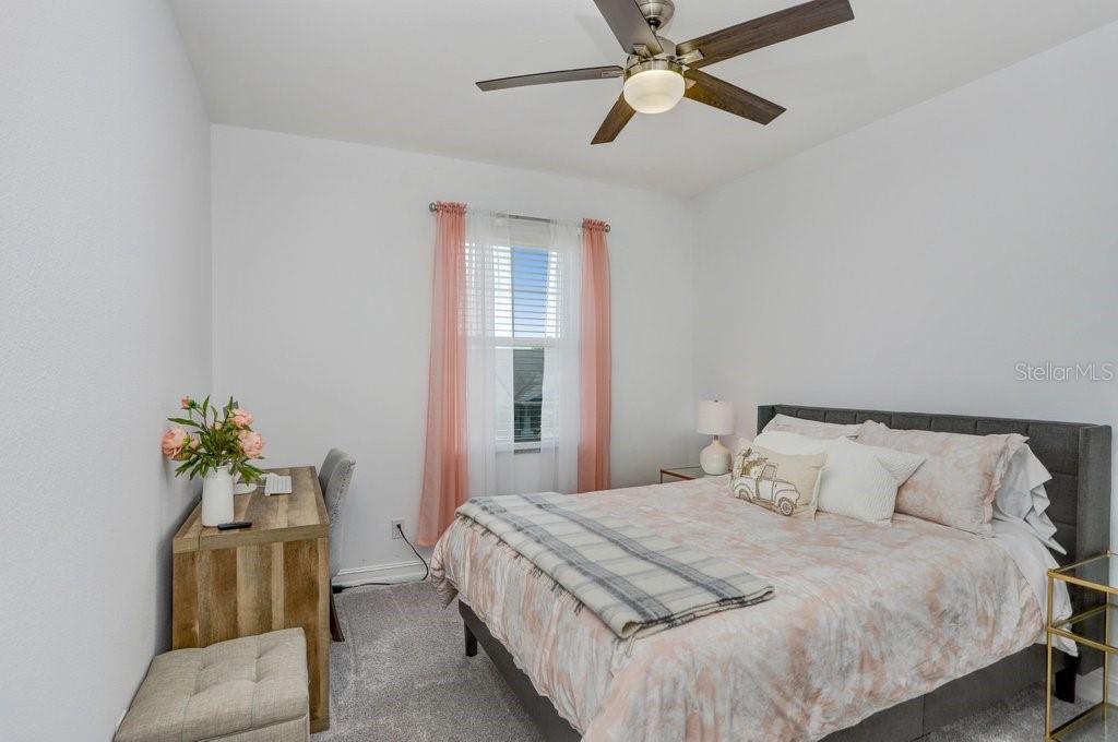 Listing photo id 28 for 8012 Red Orchard Court