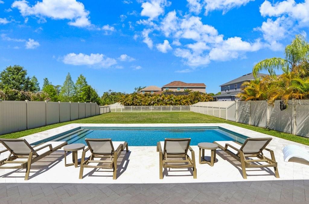 Listing photo id 35 for 8012 Red Orchard Court