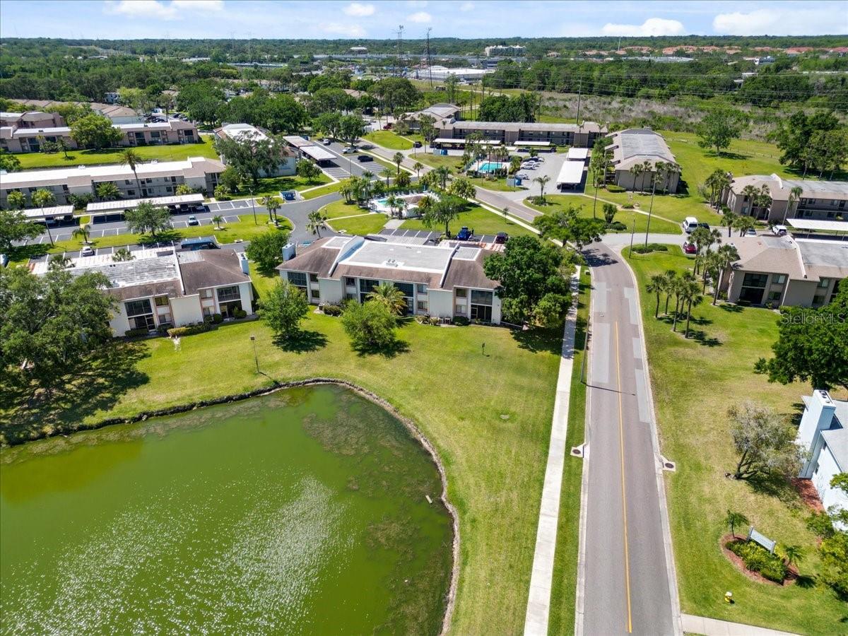 Listing photo id 33 for 108 Lakeview Court 108