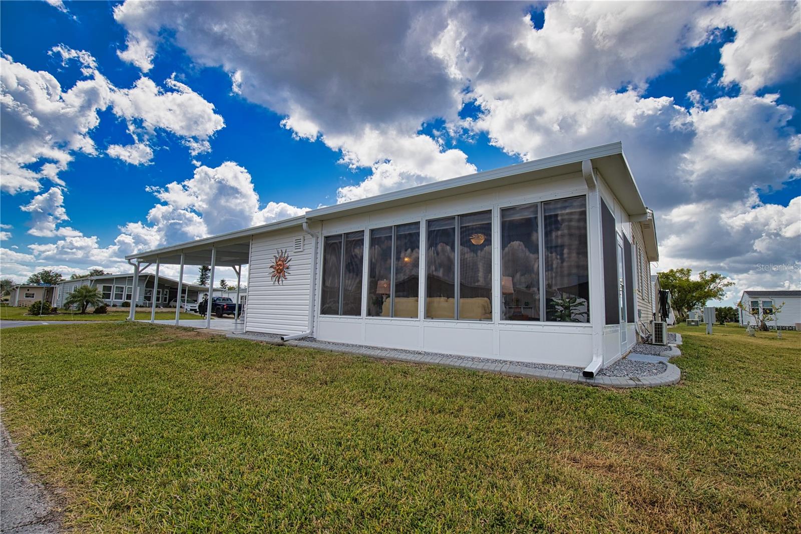 Image 8 of 100 For 565 Madero  
