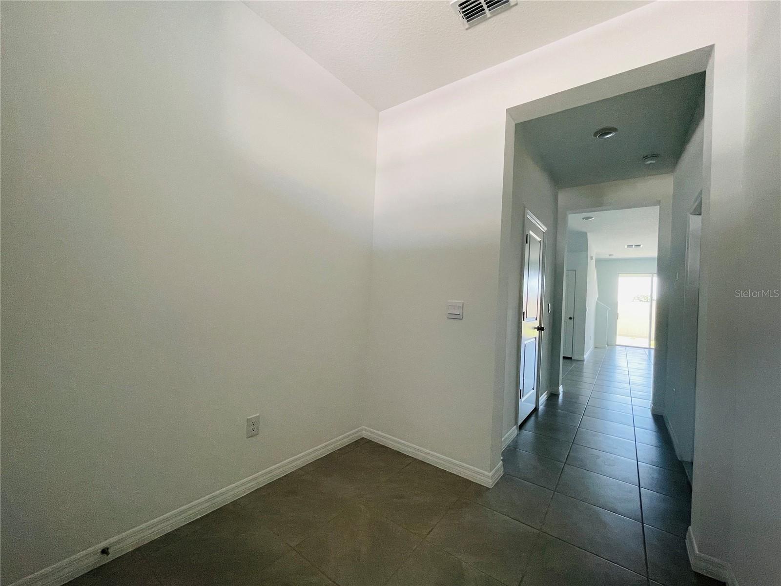 Image 5 of 40 For 17232 Bigleaf Mahogany Lane