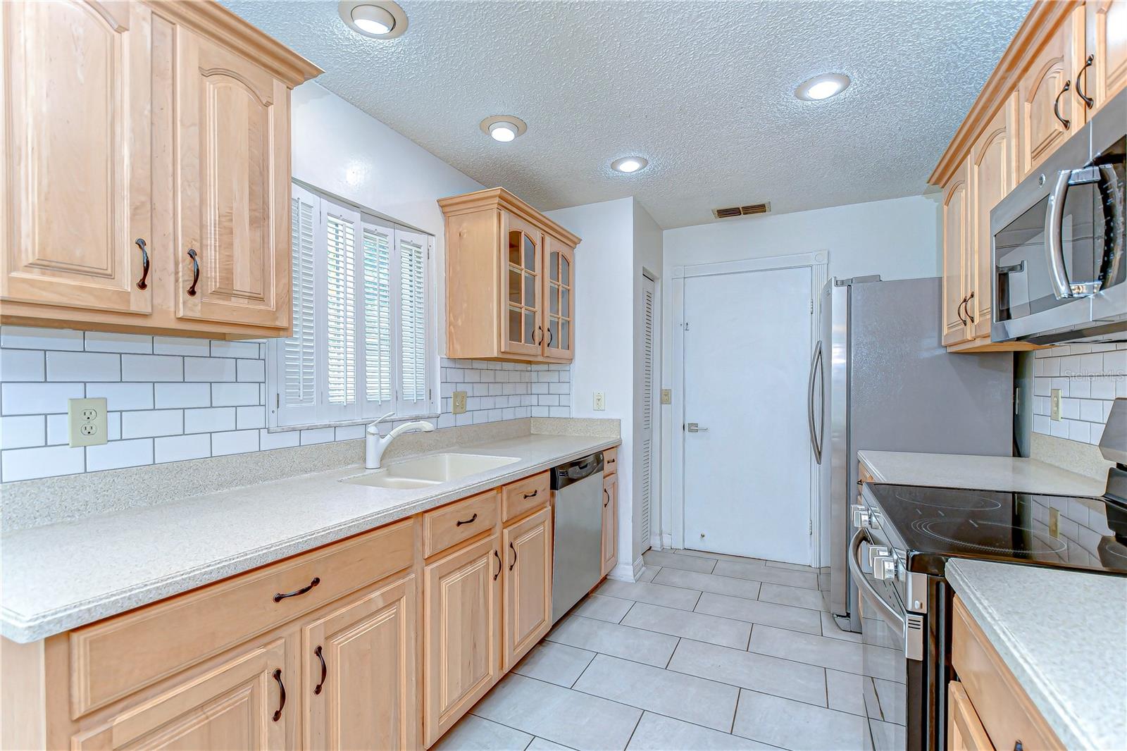 Image 10 of 30 For 2015 Branch Tree Lane