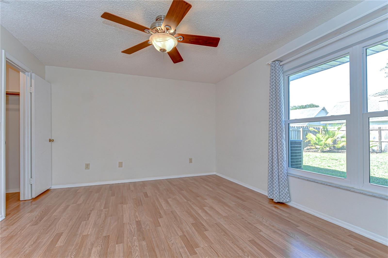 Image 18 of 30 For 2015 Branch Tree Lane