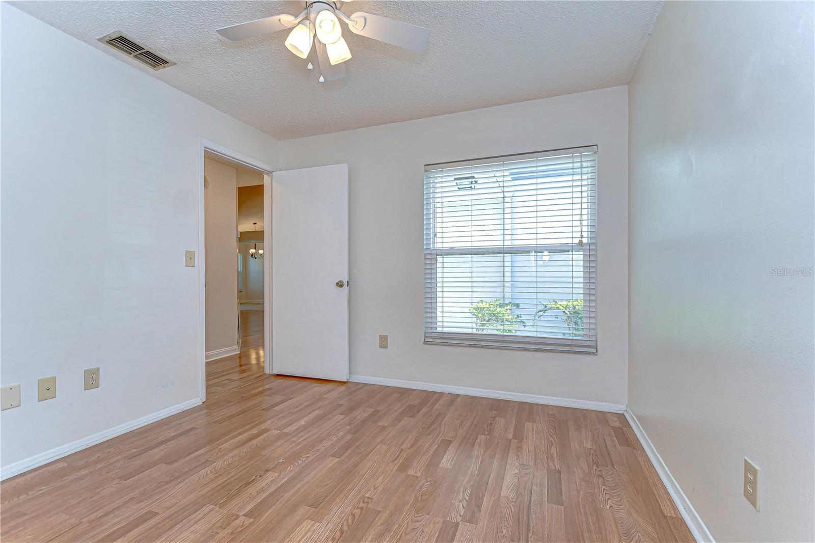 Image 20 of 30 For 2015 Branch Tree Lane