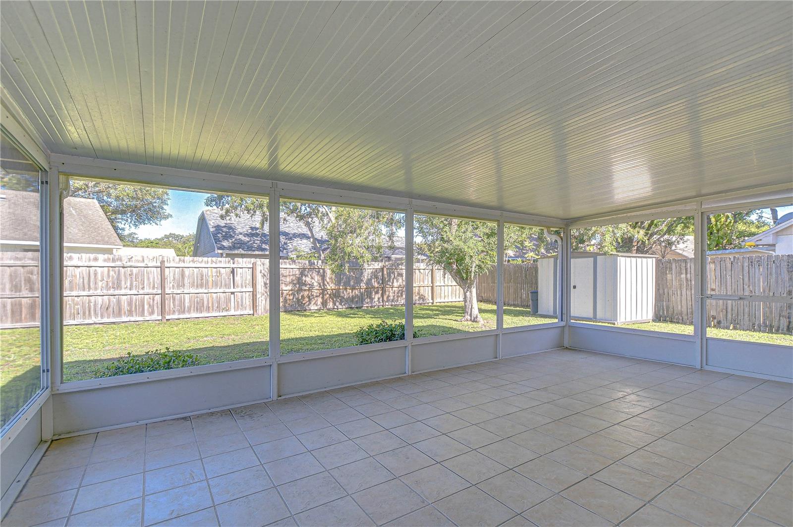 Image 23 of 30 For 2015 Branch Tree Lane