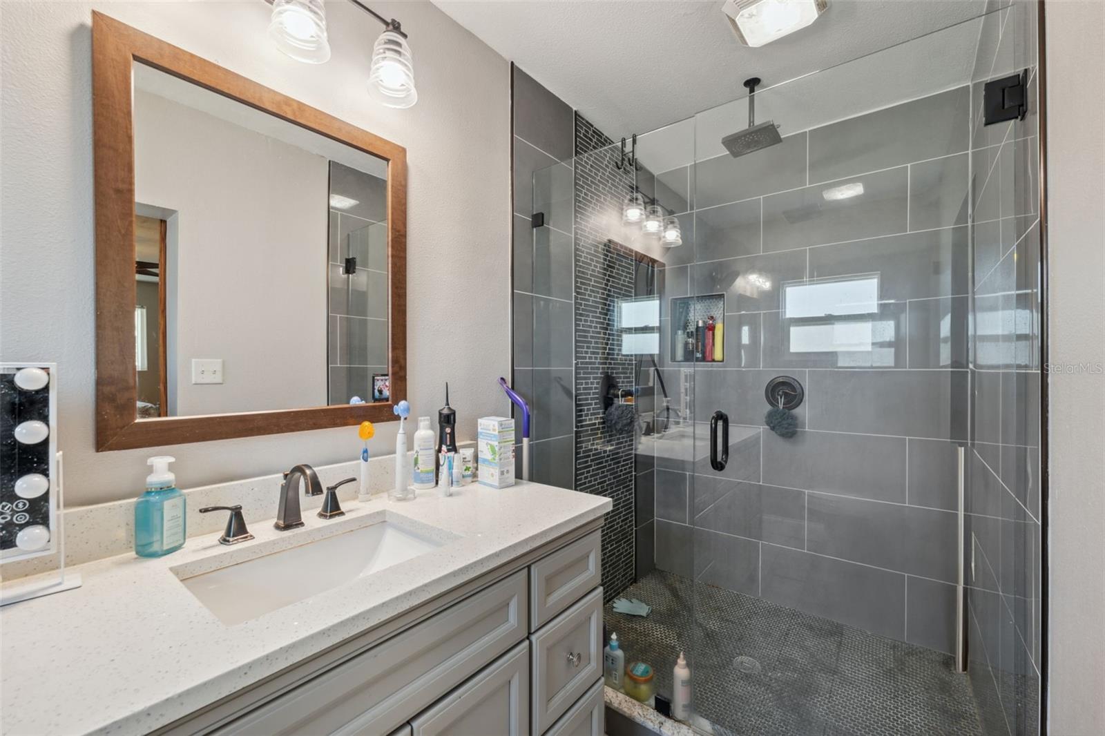 Image 11 of 29 For 4715 W Montgomery Ave