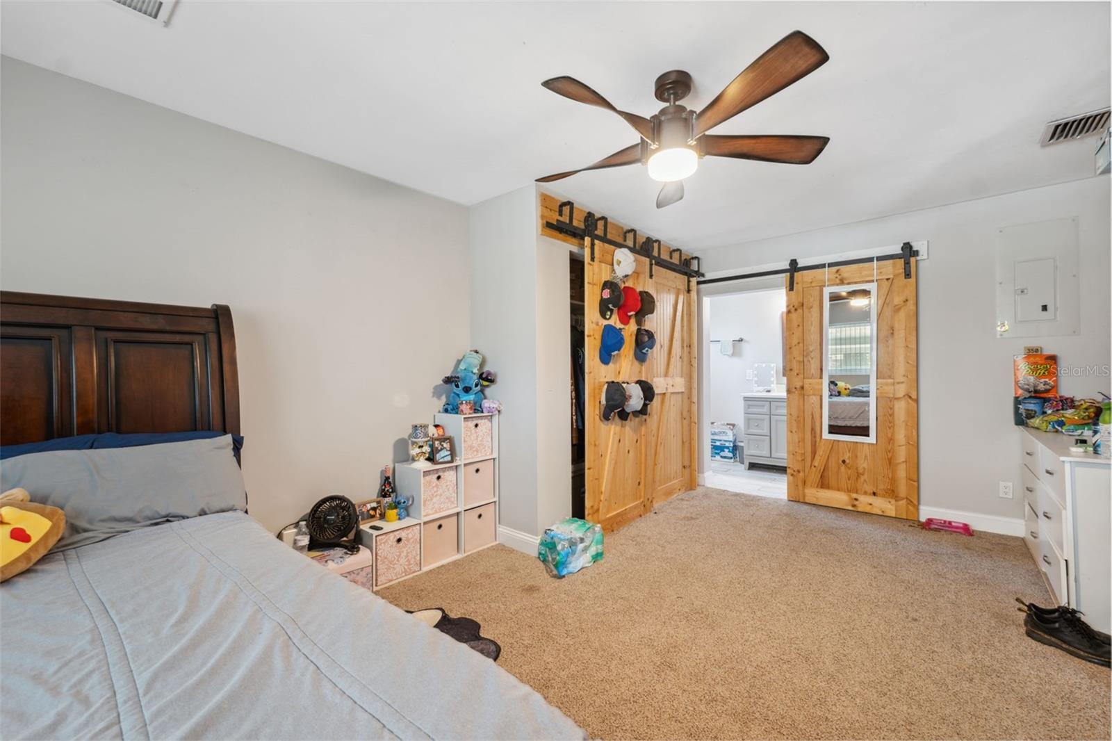 Image 12 of 29 For 4715 W Montgomery Ave