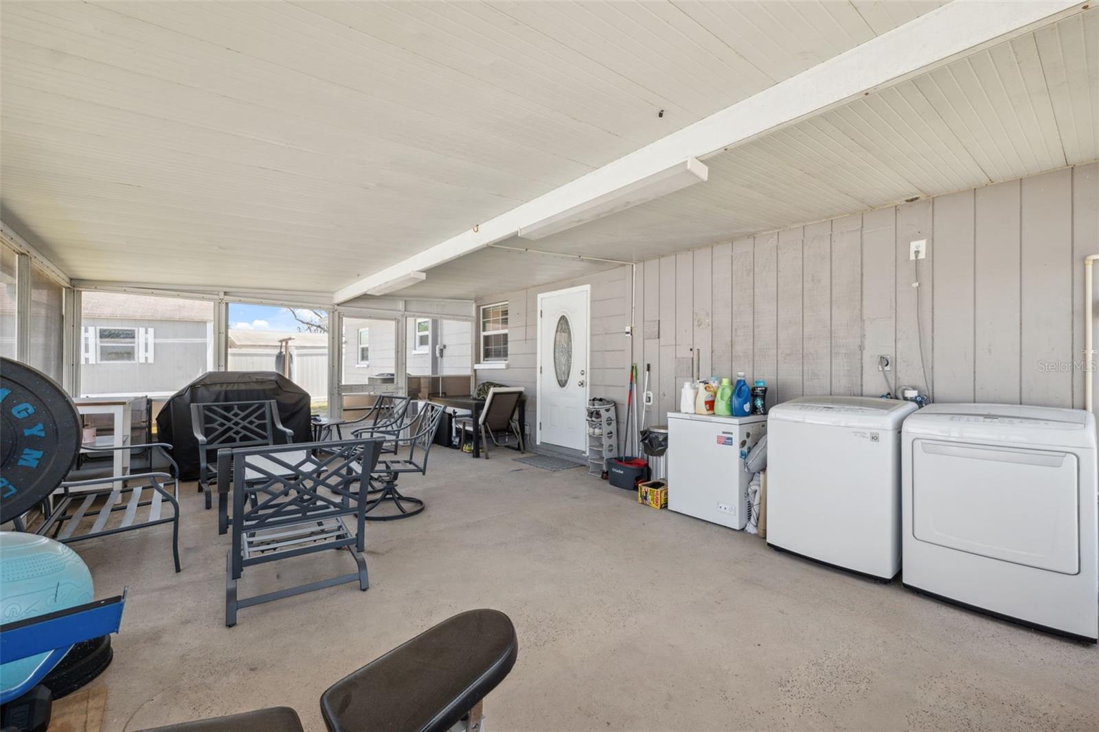 Image 22 of 29 For 4715 W Montgomery Ave