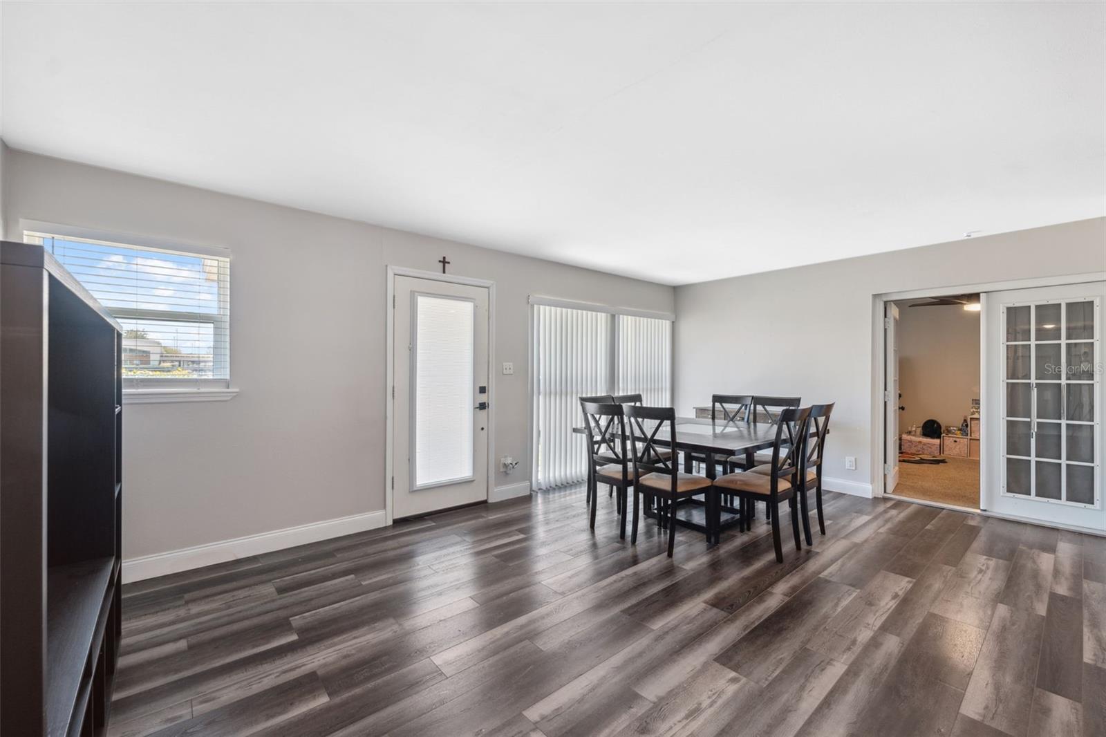 Image 4 of 29 For 4715 W Montgomery Ave