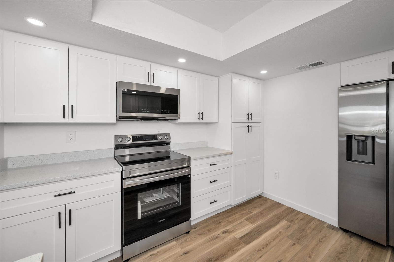 Image 31 of 89 For 3847 Lighthouse Way 3847