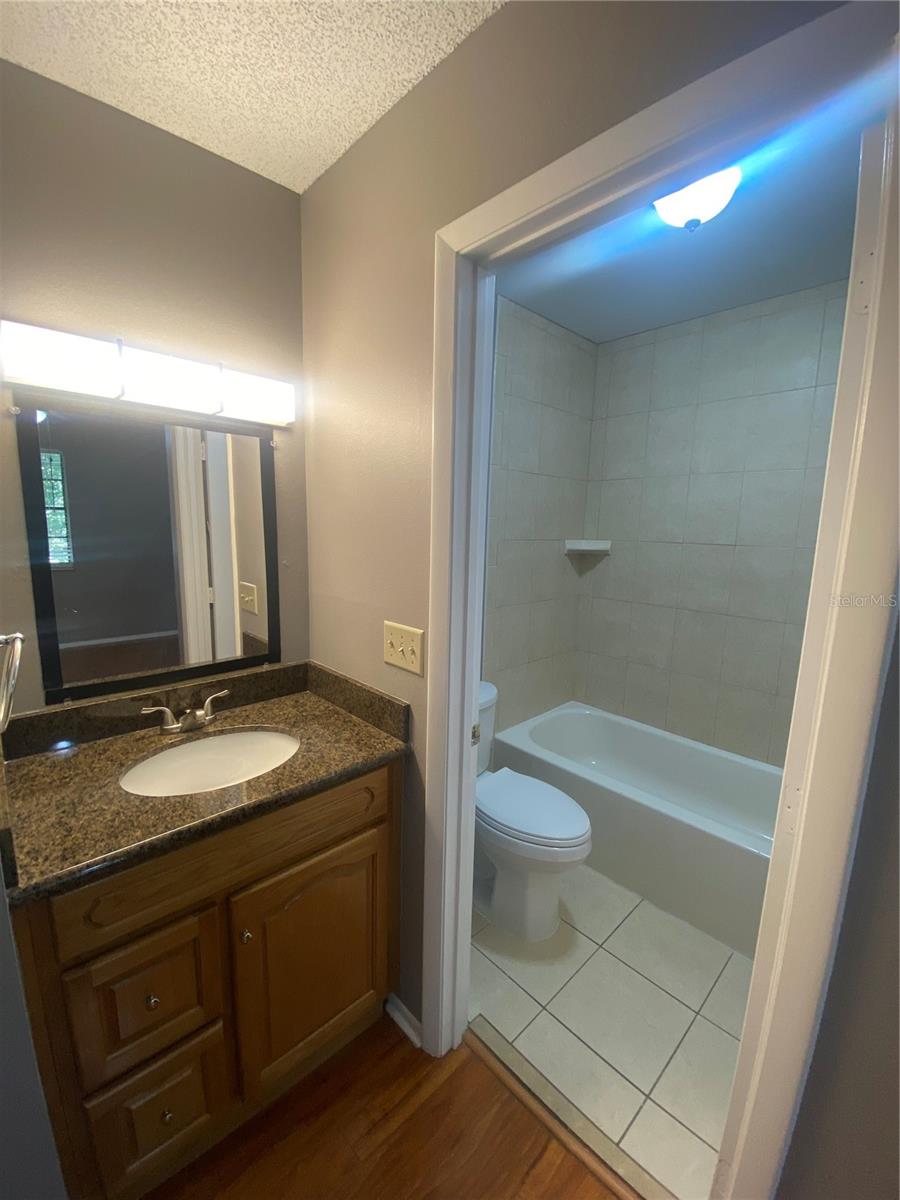Image 8 of 13 For 10125 Lake Oak Cir