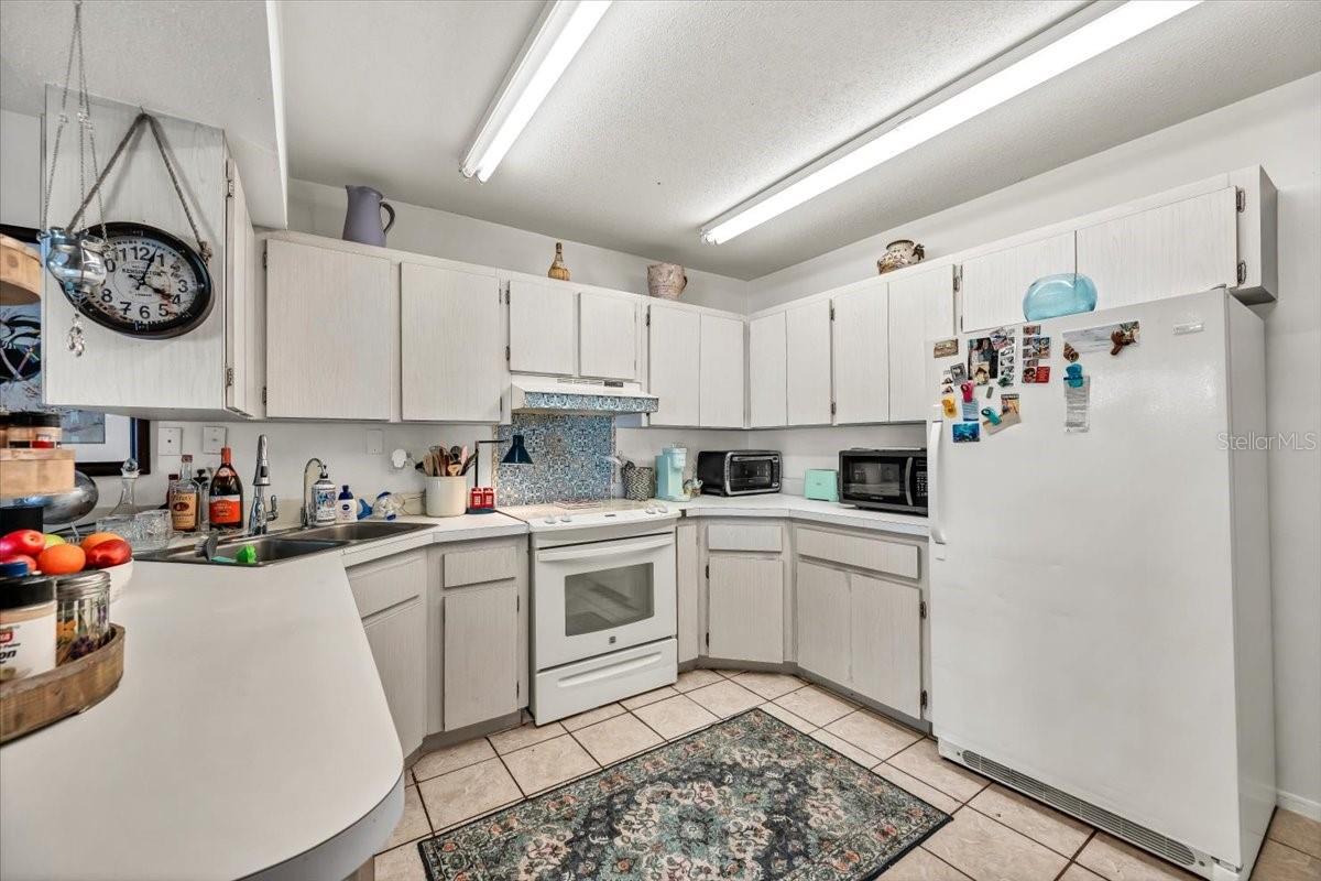 Image 29 of 60 For 1655 Highland Avenue C155