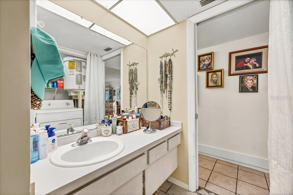 Image 36 of 60 For 1655 Highland Avenue C155