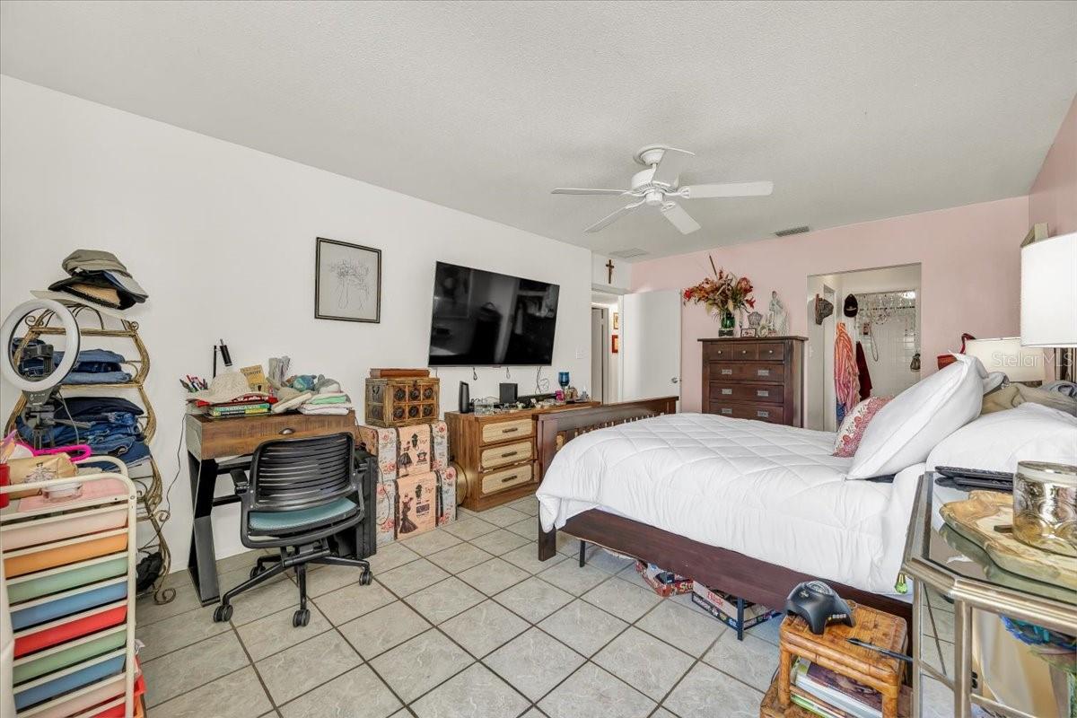 Image 45 of 60 For 1655 Highland Avenue C155