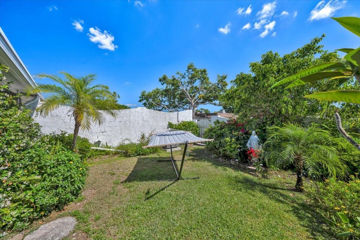 Image 8 of 60 For 1655 Highland Avenue C155
