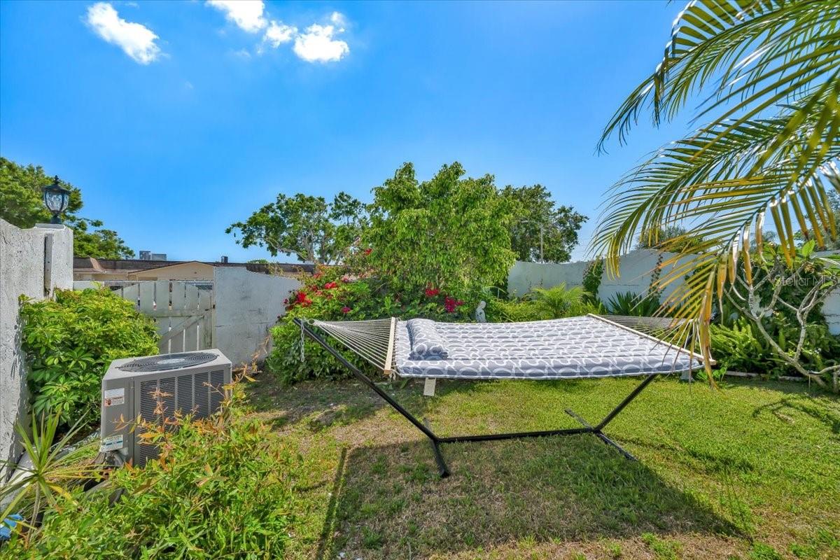 Image 9 of 60 For 1655 Highland Avenue C155