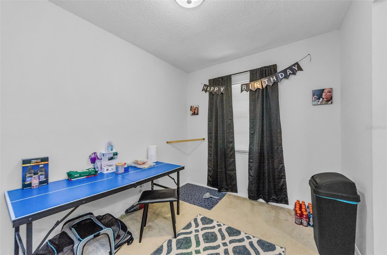 Listing photo id 14 for 618 July Drive