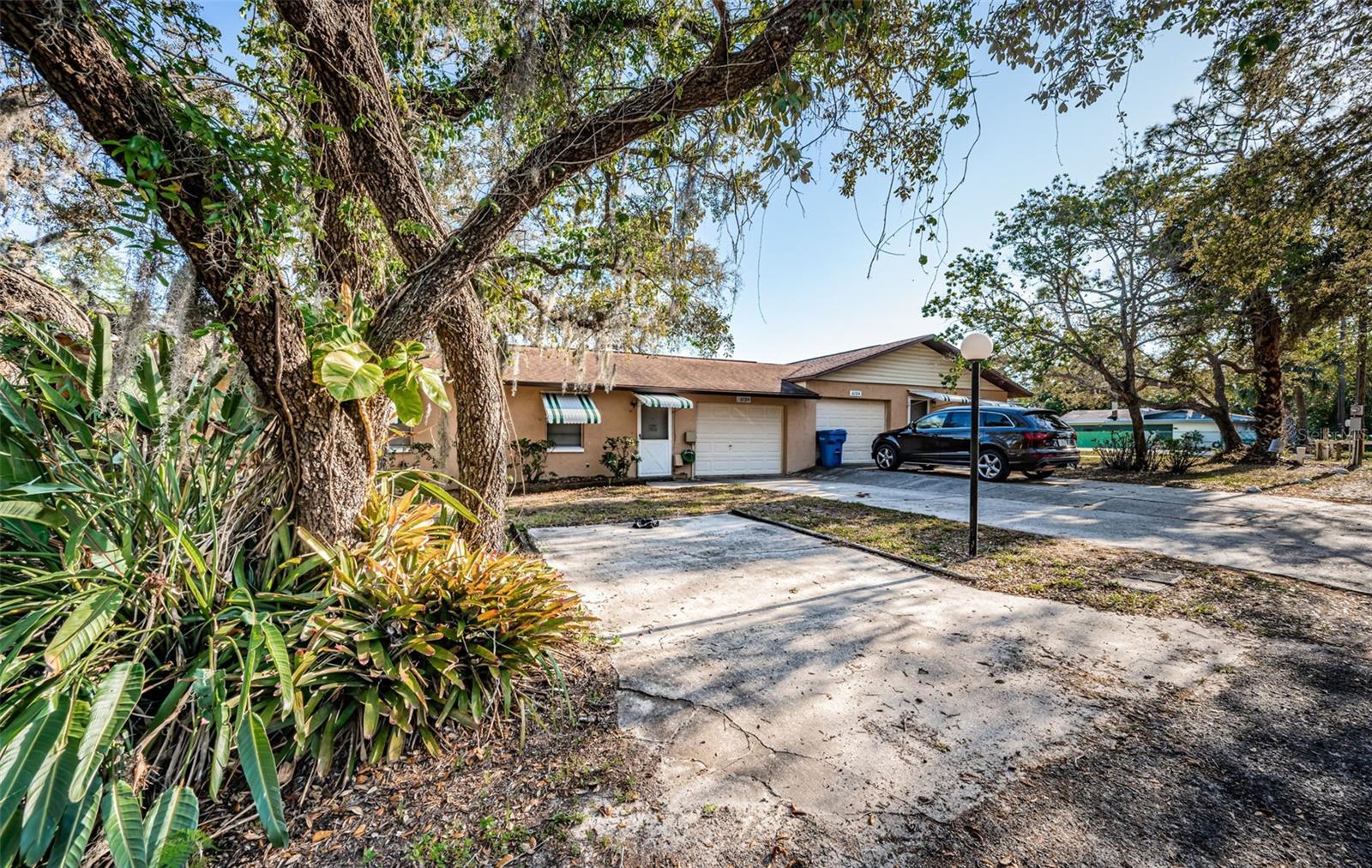 Listing photo id 36 for 618 July Drive