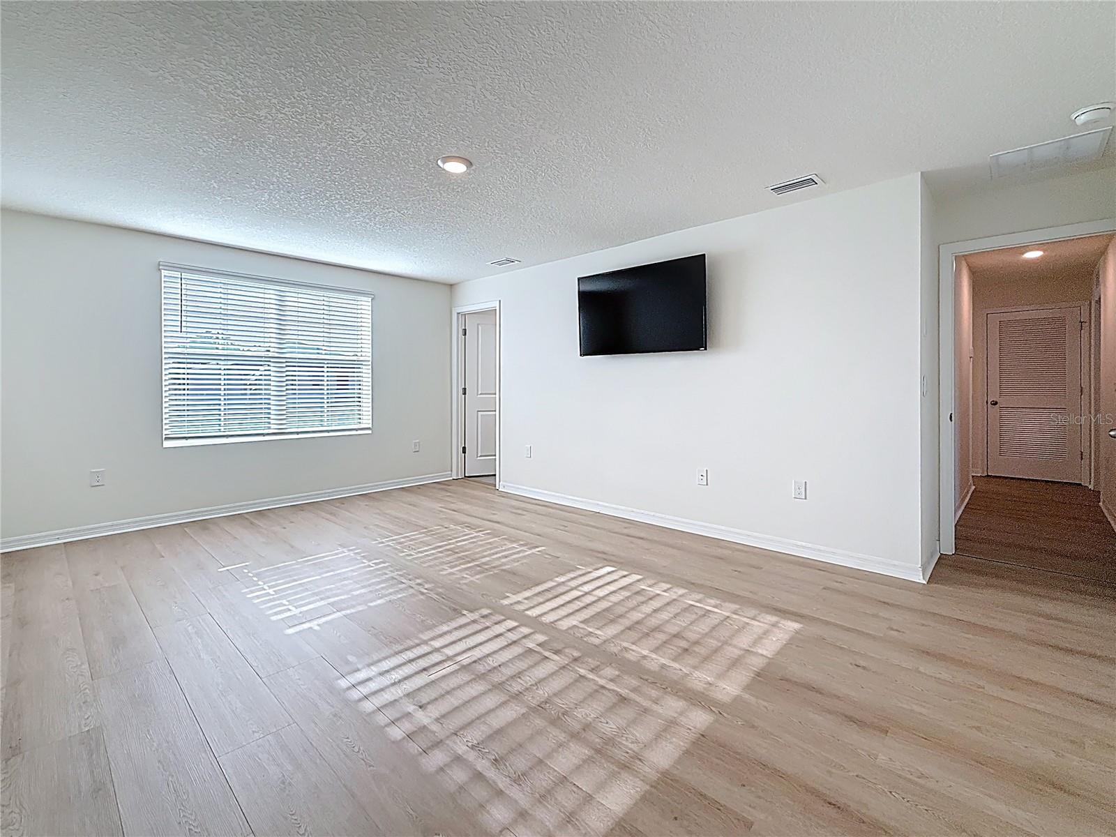 Image 33 of 75 For 7782 Sail Clover Lane