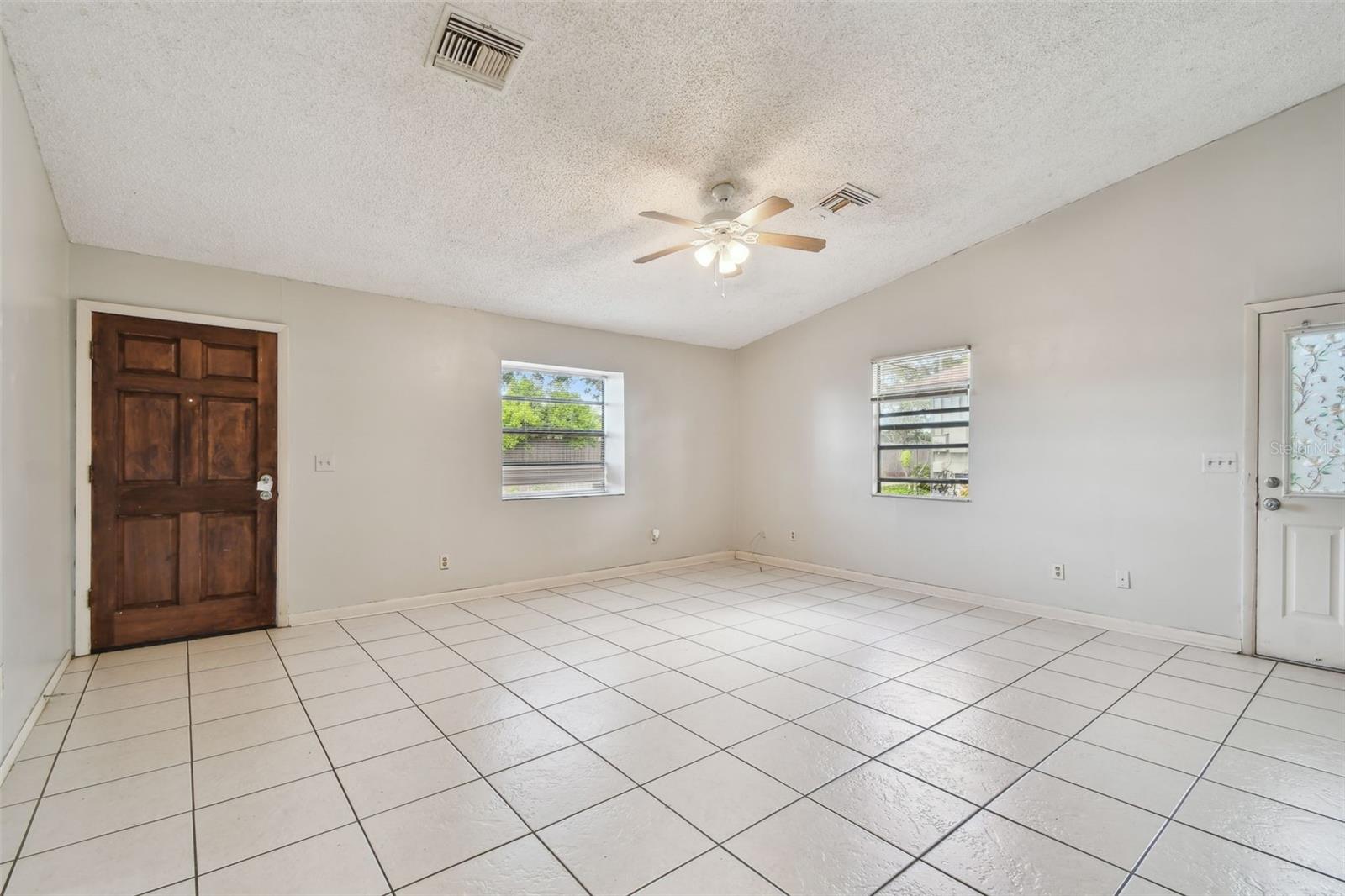 Image 12 of 61 For 1219 Michigan Drive N