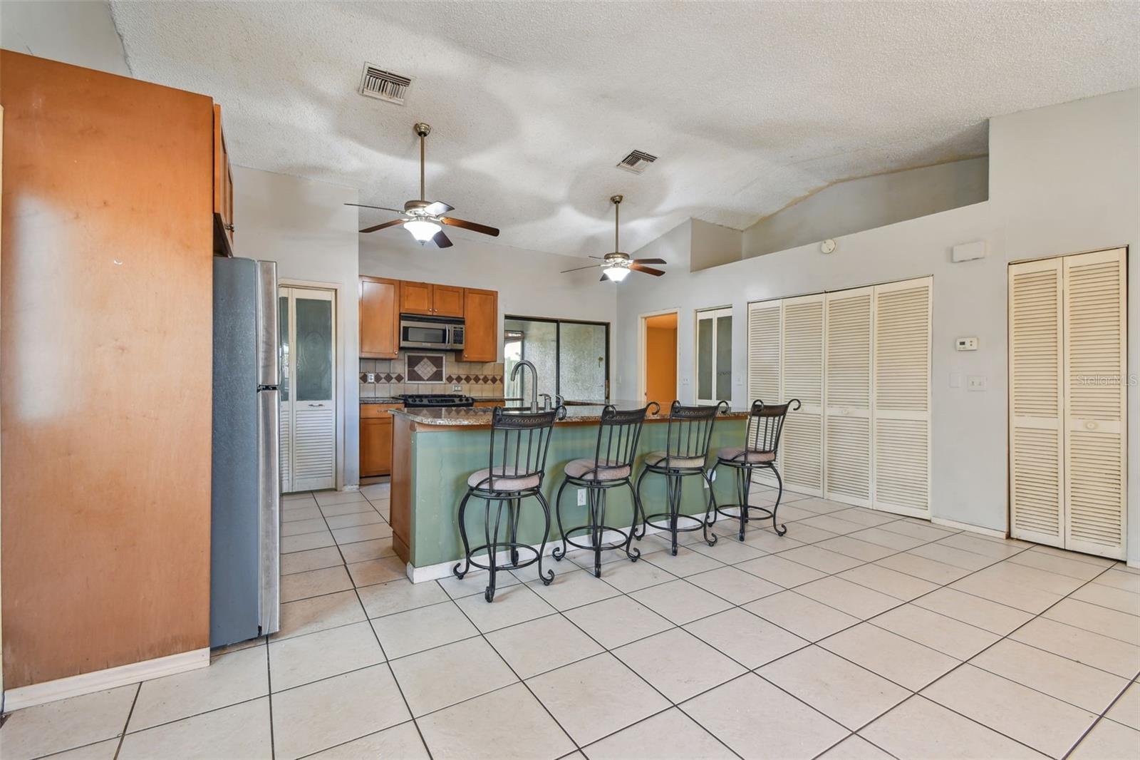 Image 14 of 61 For 1219 Michigan Drive N