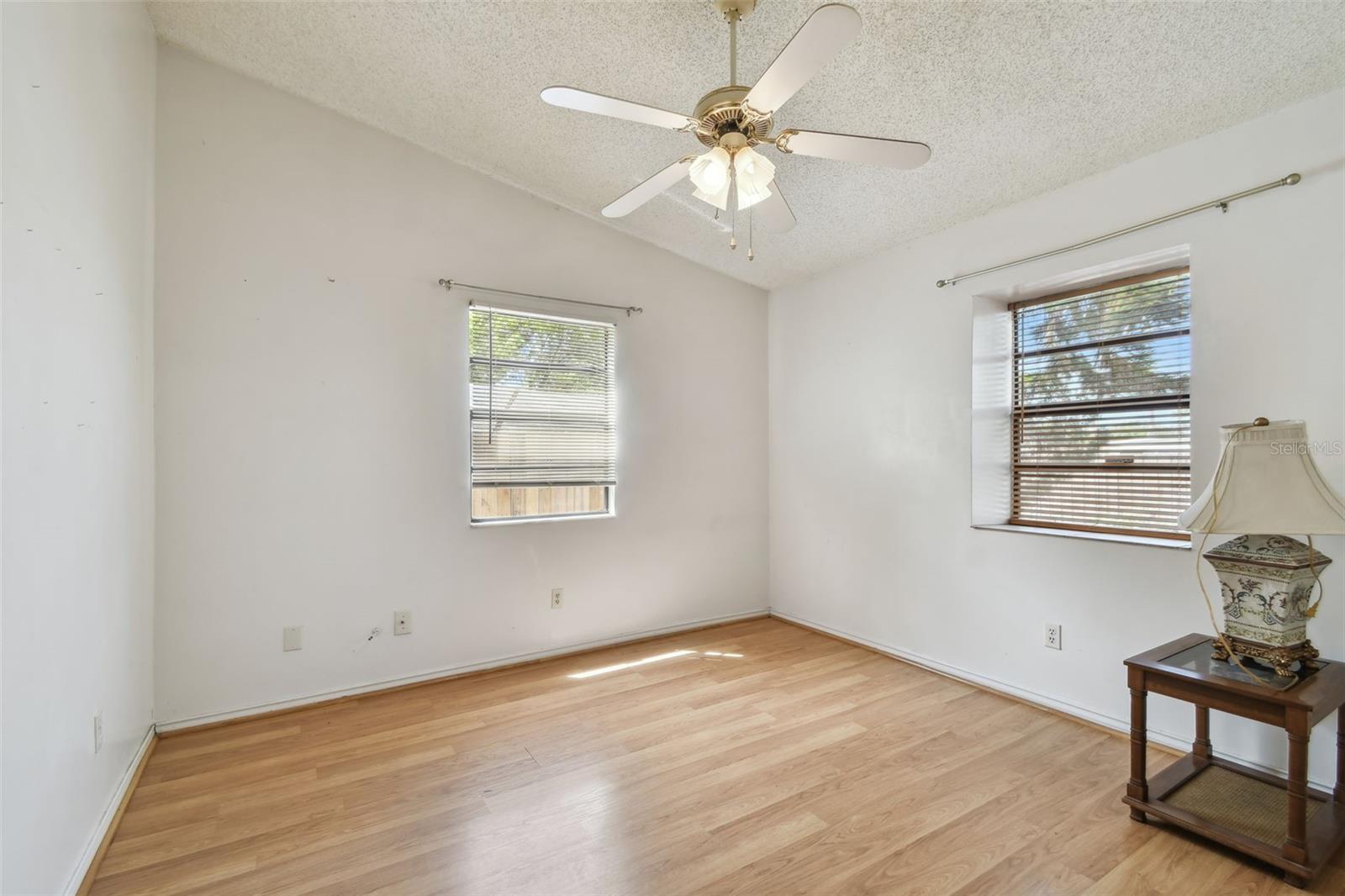 Image 23 of 61 For 1219 Michigan Drive N