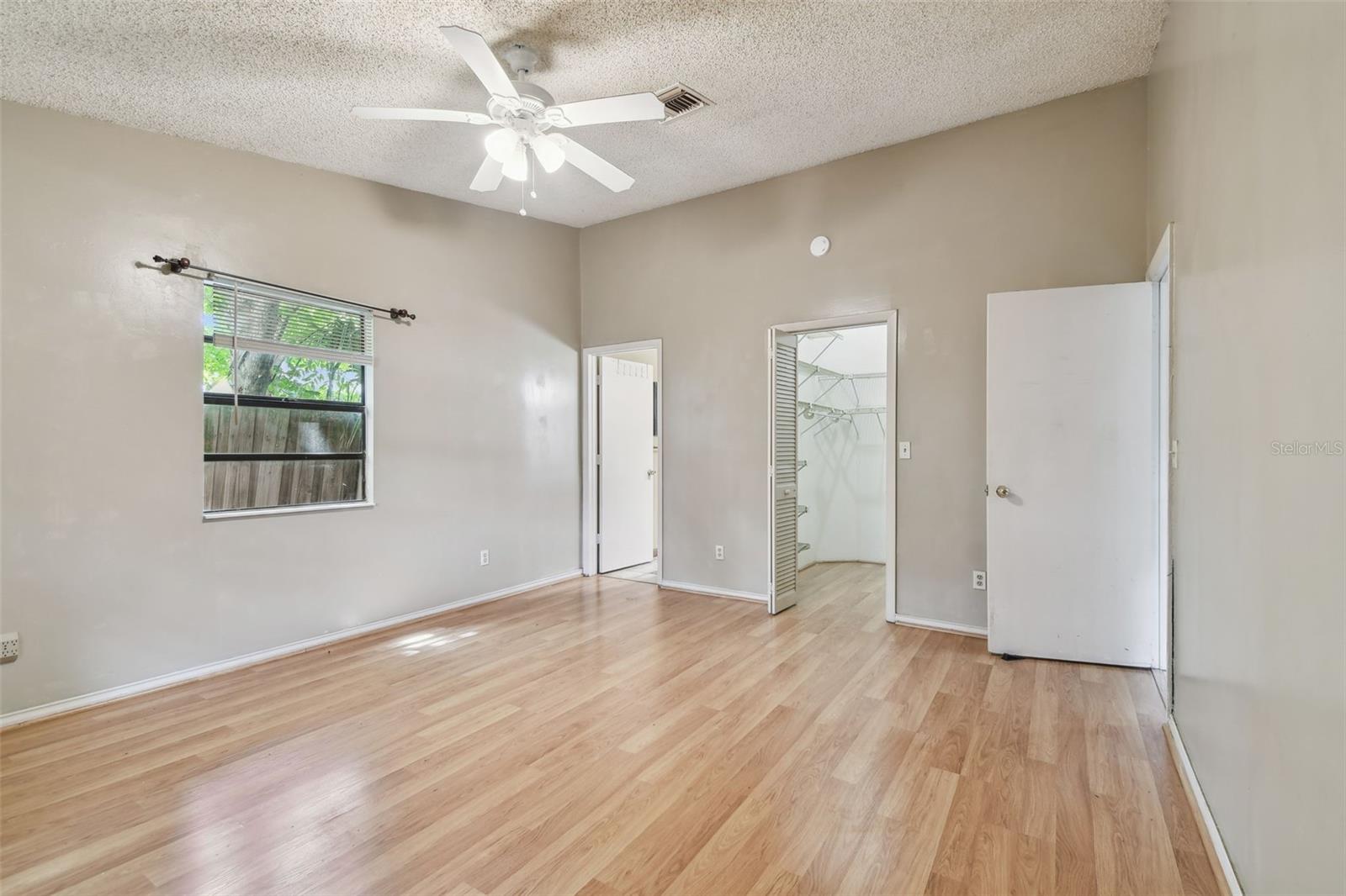 Image 37 of 61 For 1219 Michigan Drive N