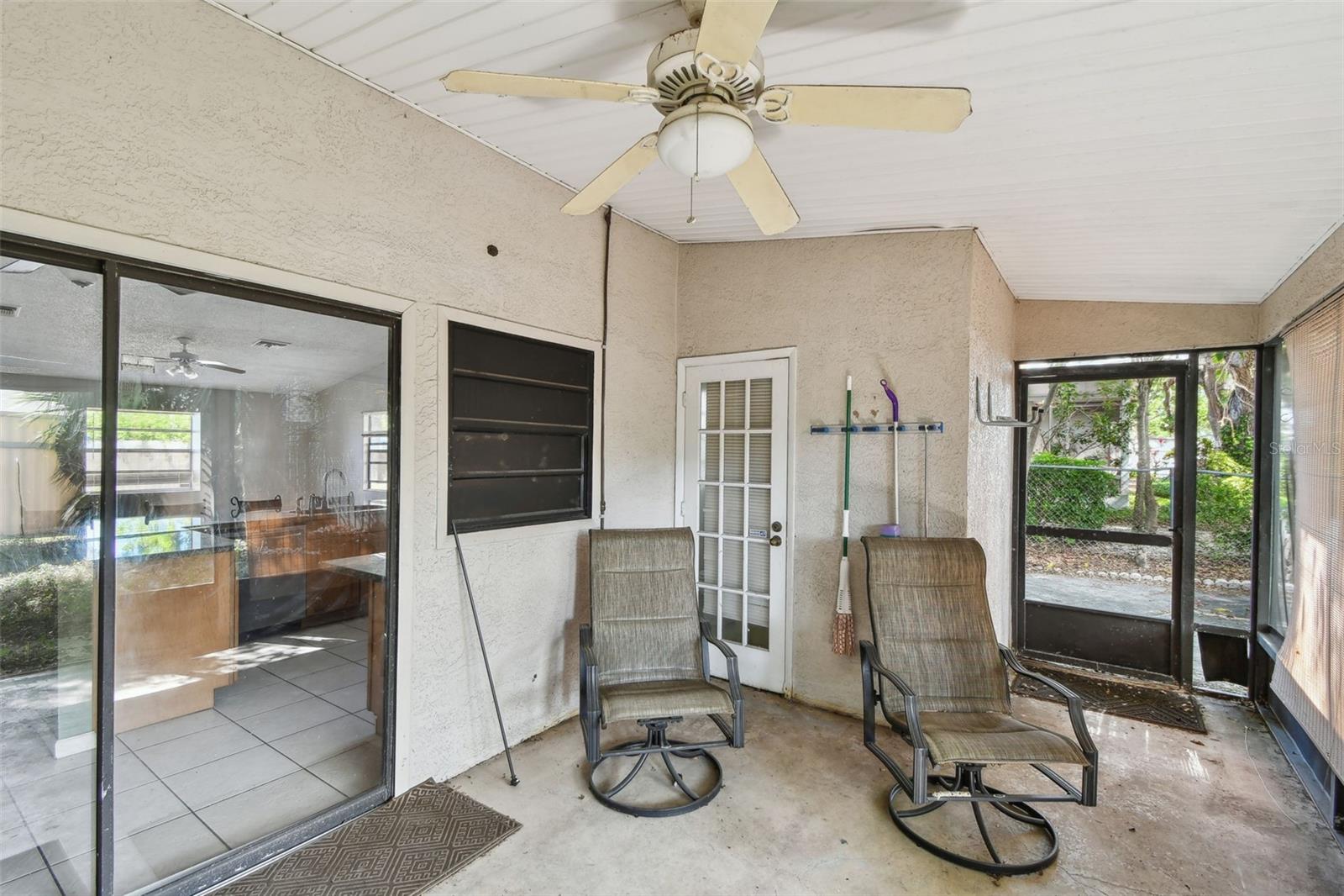 Image 42 of 61 For 1219 Michigan Drive N