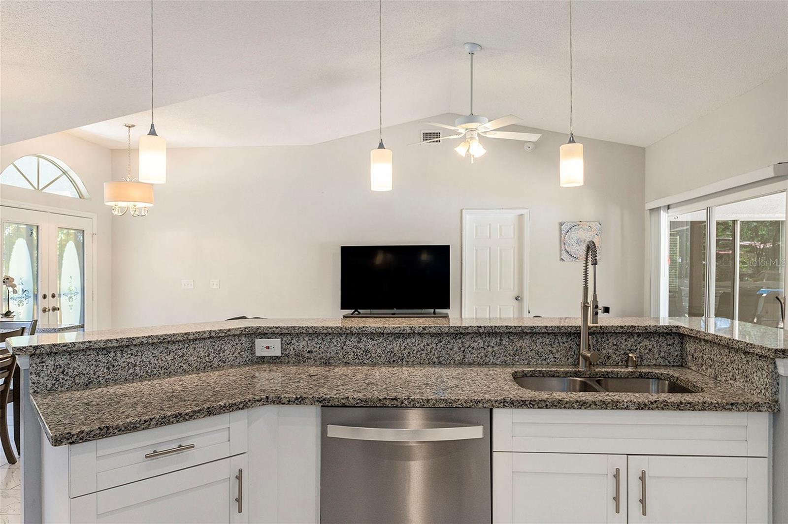 Image 11 of 35 For 9105 Zanmar Drive