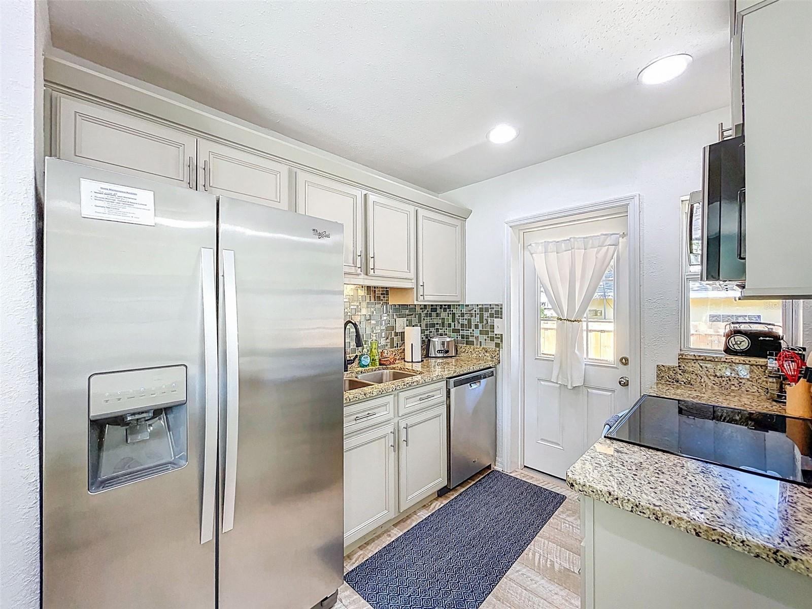 Image 37 of 79 For 1600 Pasadena Dr