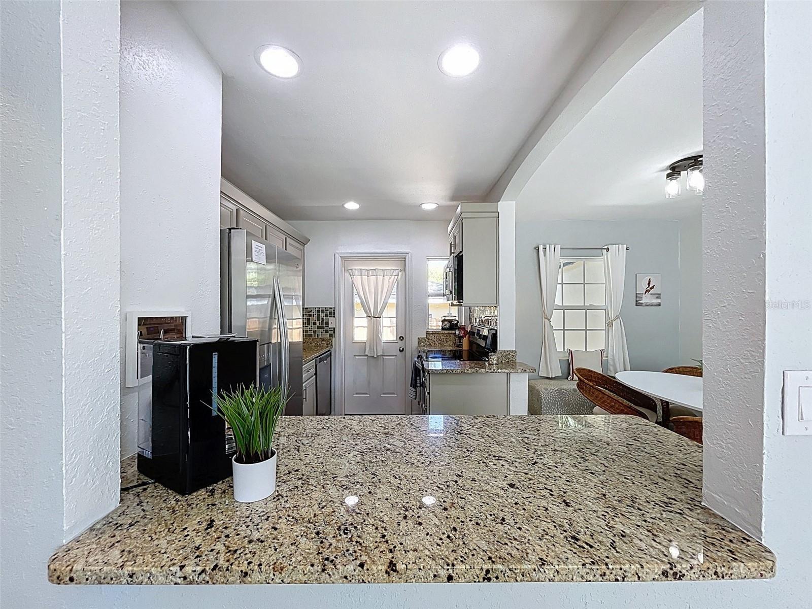 Image 38 of 79 For 1600 Pasadena Dr