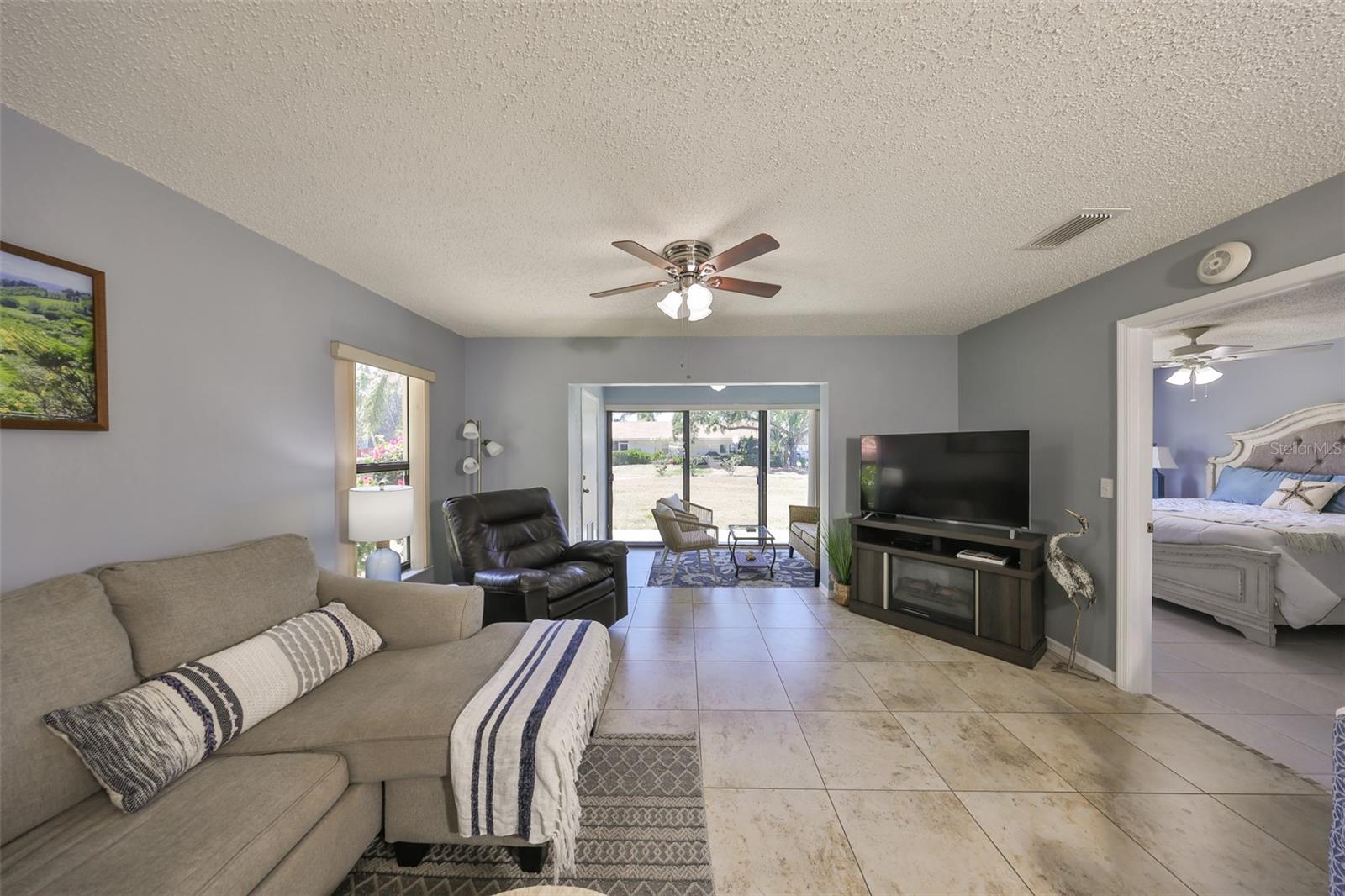 Image 11 of 40 For 319 Kelsey Way