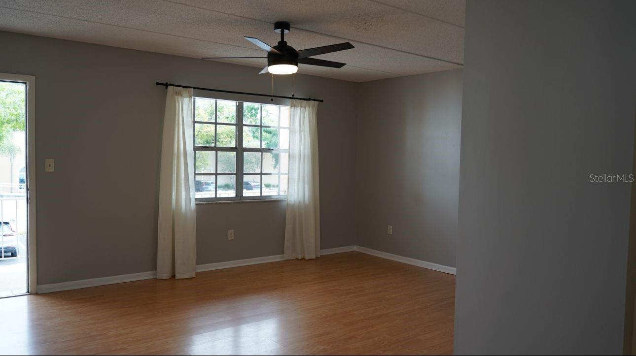 Image 7 of 14 For 4724 Michael Court 122