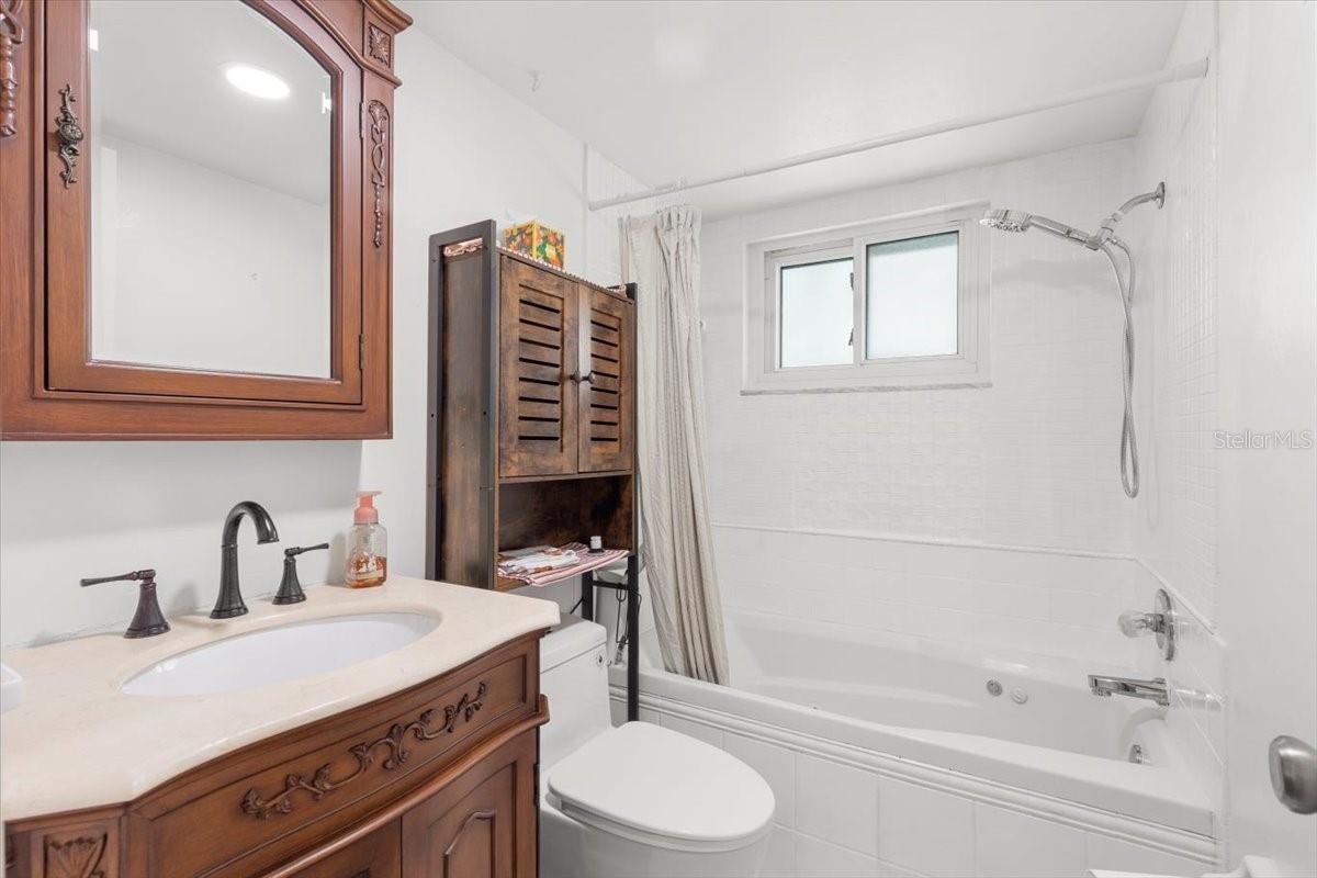 Image 12 of 40 For 7025 Orkney Avenue N