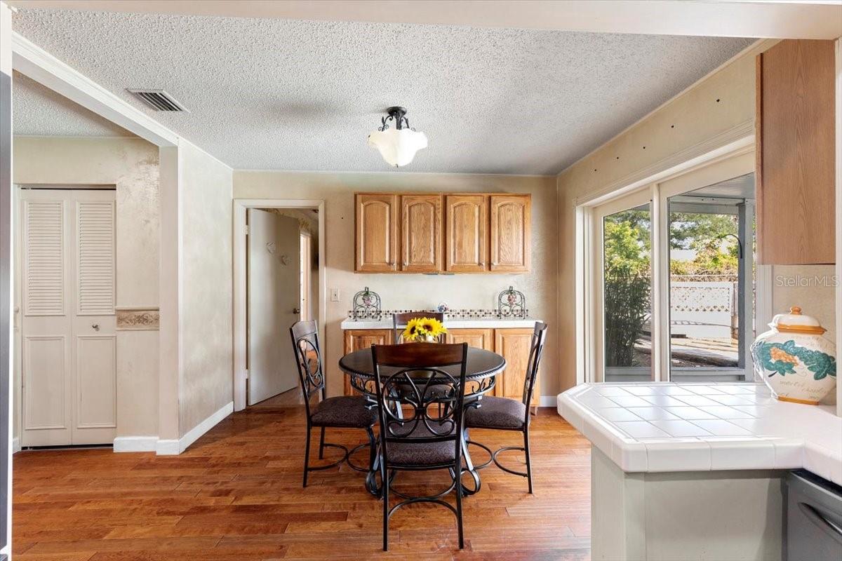 Image 21 of 40 For 7025 Orkney Avenue N
