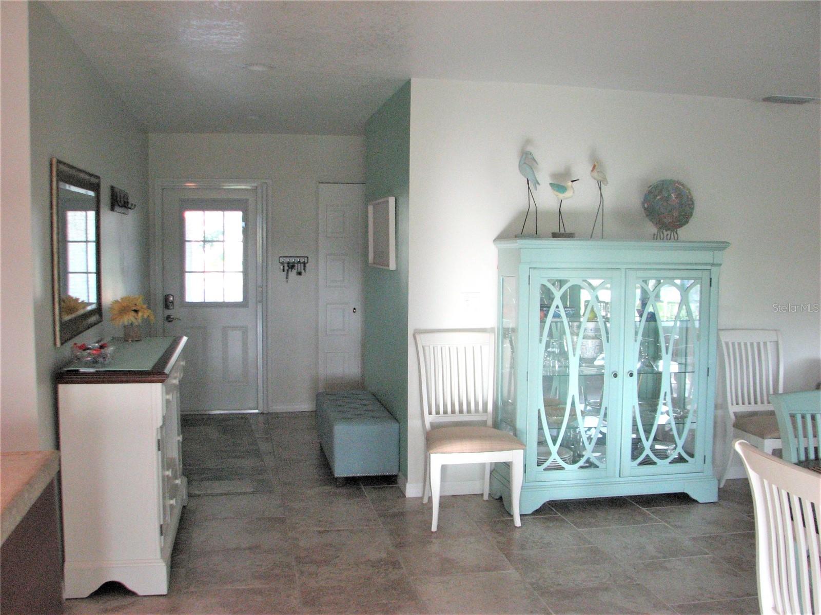 Image 2 of 19 For 2116 Harleston Place 213