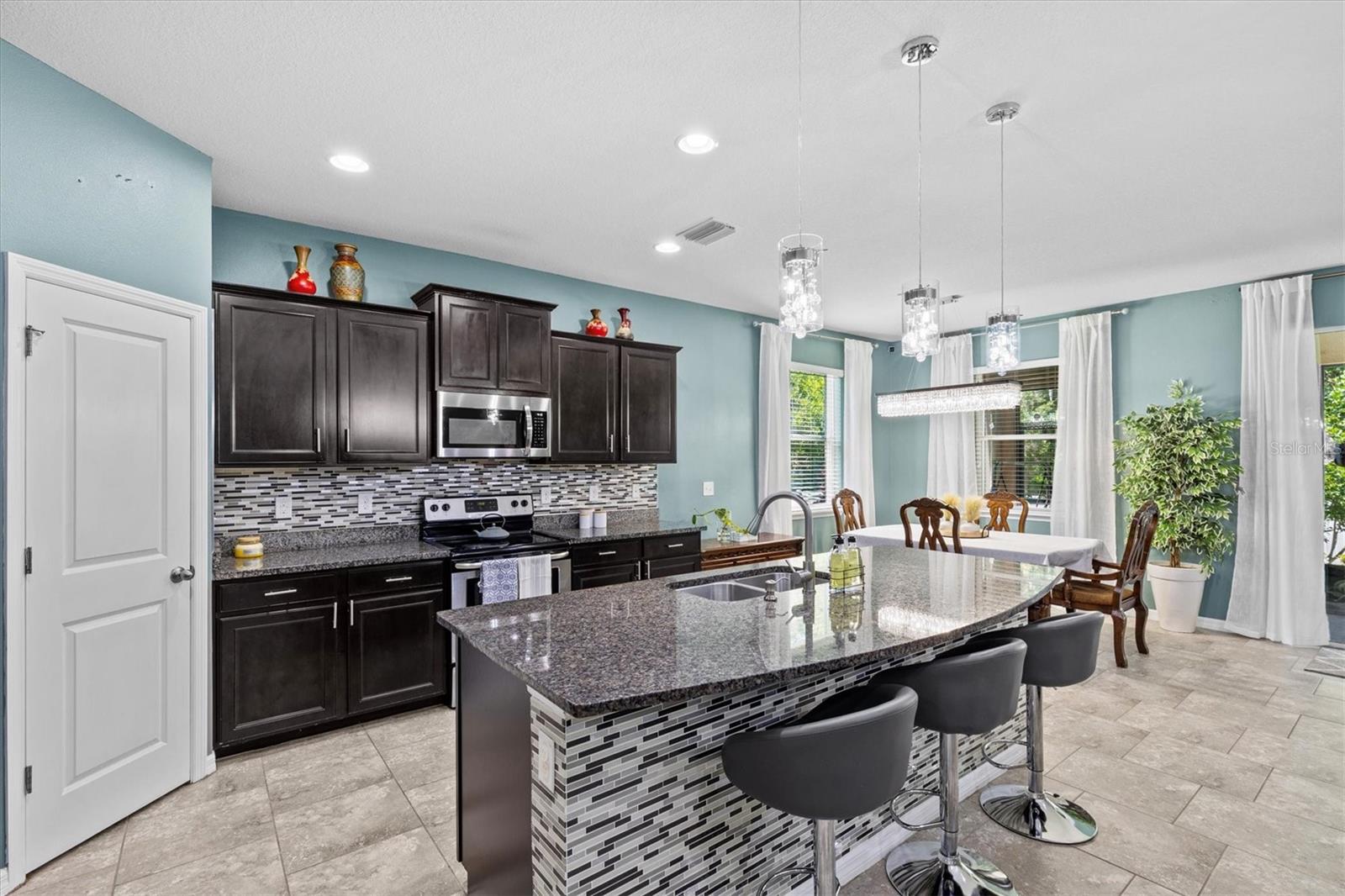 Image 16 of 48 For 10514 Scenic Hollow Drive