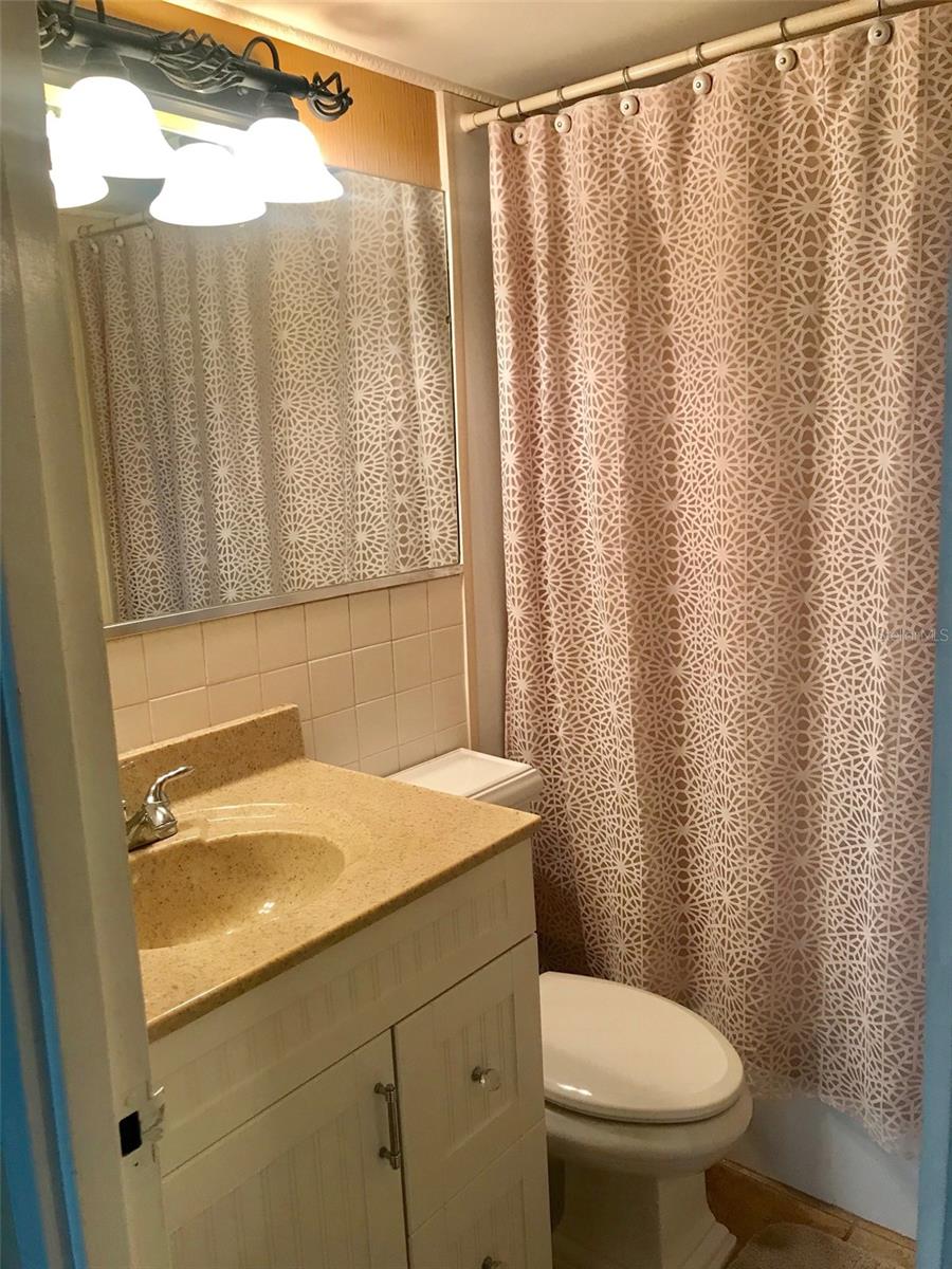 Image 10 of 14 For 4015 Bayshore Boulevard 4d